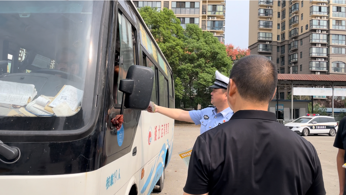 常德市湘北汽车运输有限公司,常德包车客运,常德旅游服务,校车服务